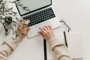 Jak zbudować efektywny system sprzedaży online